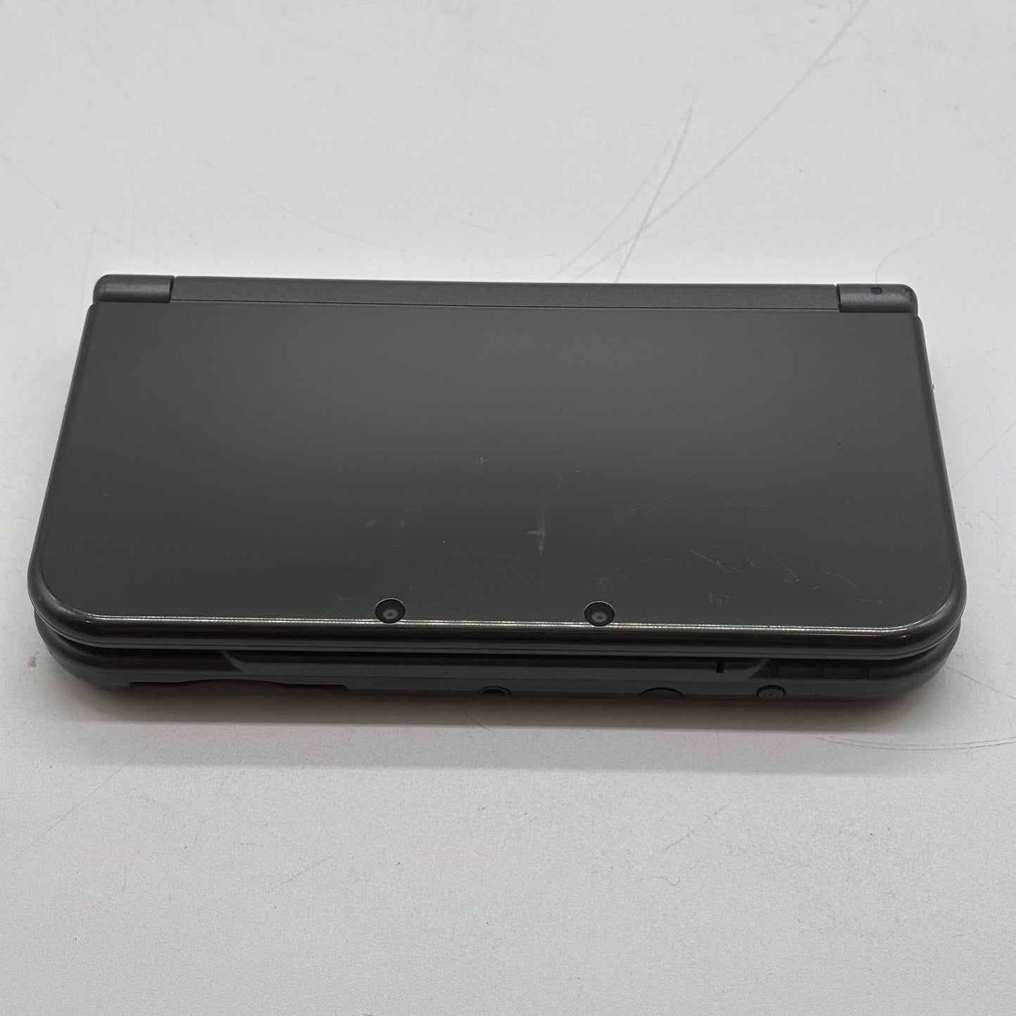 New Nintendo 3DS XL Handheld Game Console RED-001 Black