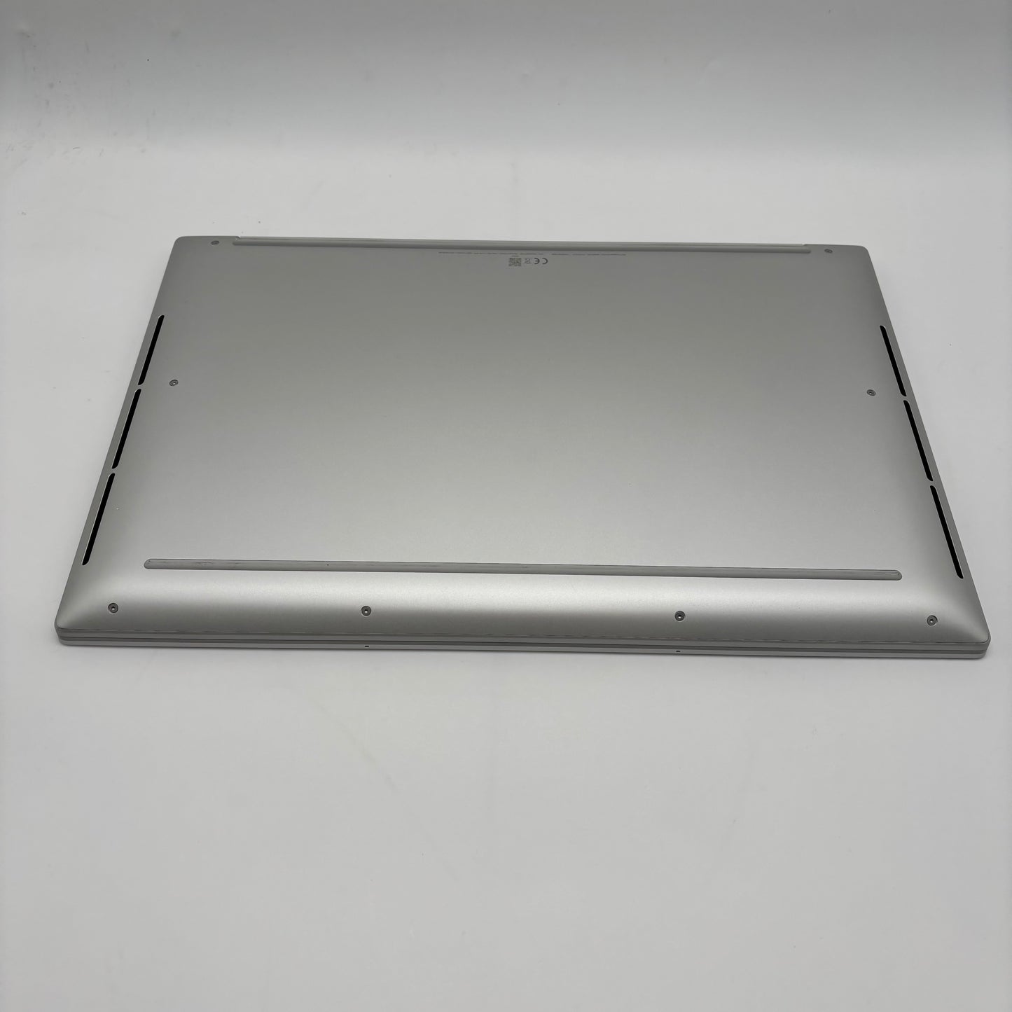 Dell 16 DA16250 16" Core Ultra 7 255H 2.0GHz 16GB RAM 2TB SSD Arc 140T