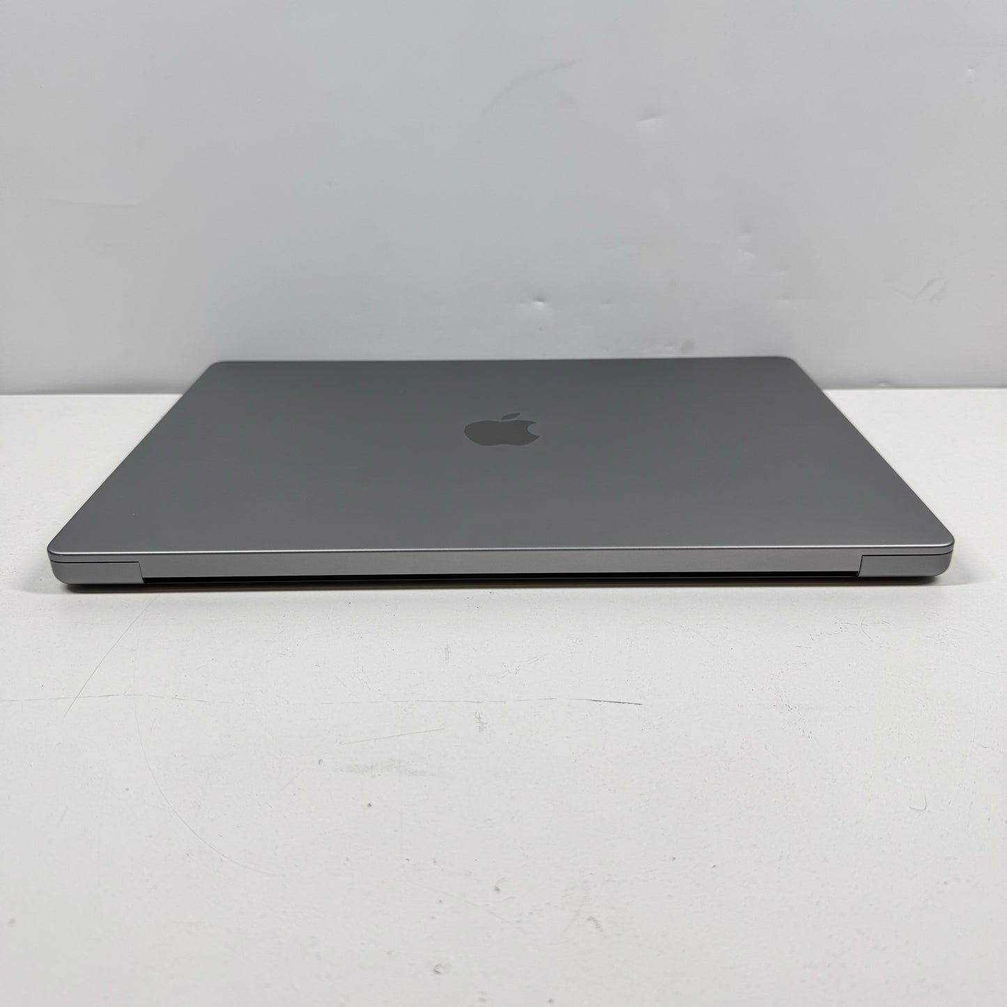 2021 Apple MacBook Pro 16" M1 Max 32C GPU 3.2GHz 32GB RAM 1TB SSD FK1A3LL/A