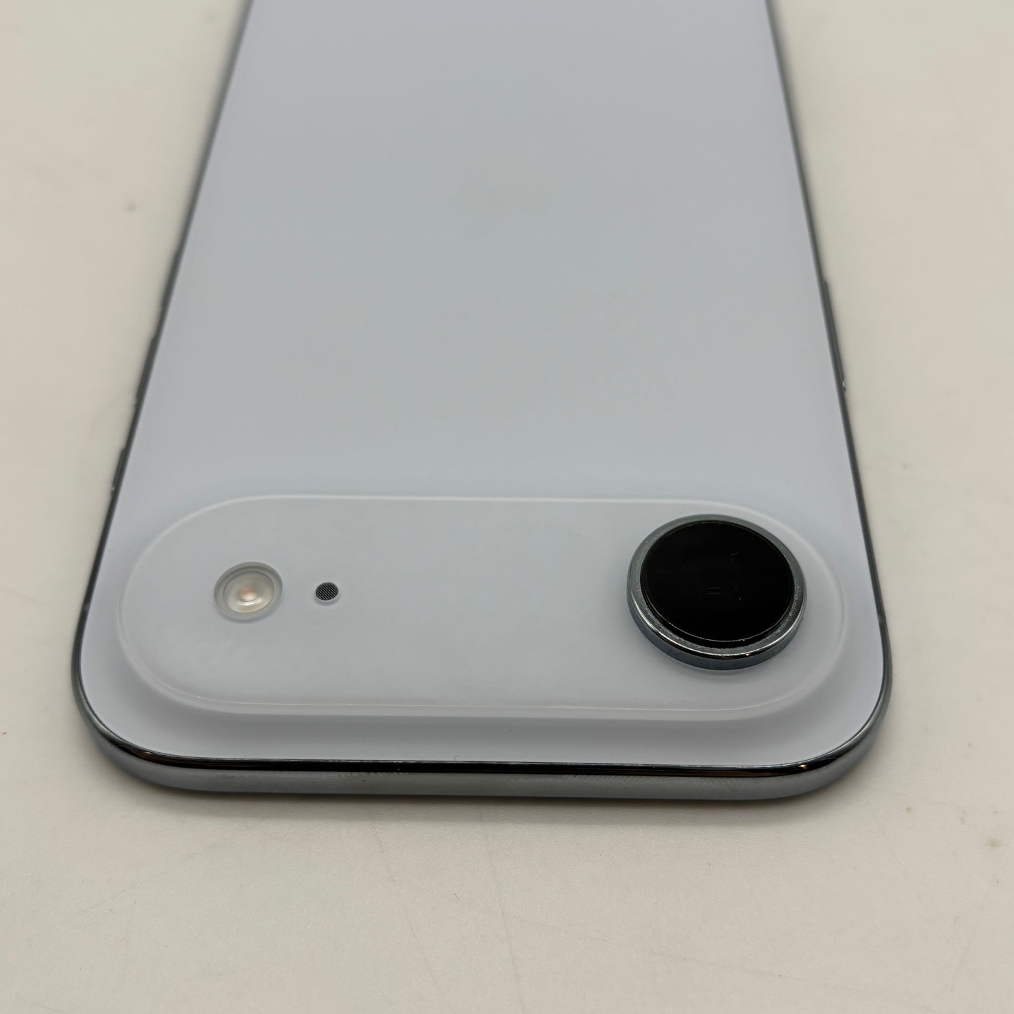 Factory Unlocked Apple iPhone Air 512GB Cloud White MG1J4LL/A