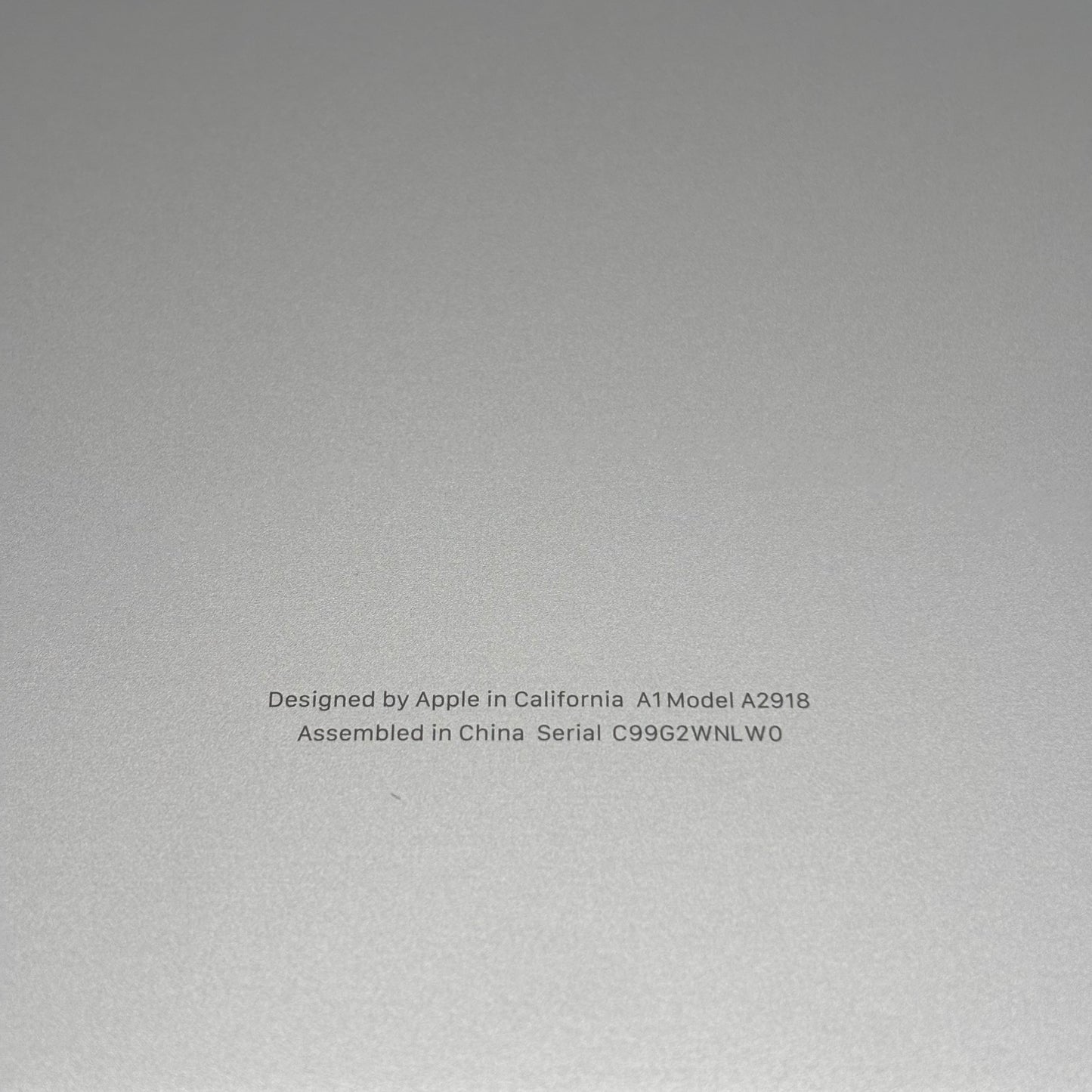 2023 Apple MacBook Pro 14" M3 10 Core 4.0GHz 8GB RAM 512GB SSD A2918