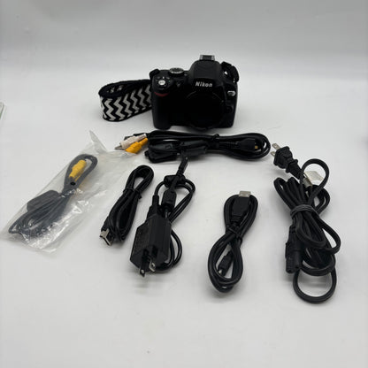 Nikon D60 10.2MP Digital SLR DSLR Camera 4566 Shutter Count