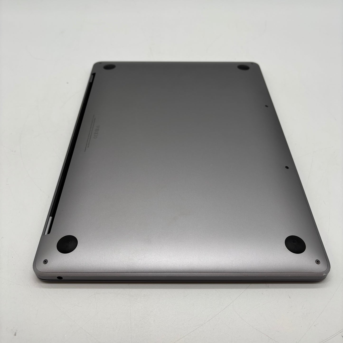 2020 Apple MacBook Pro 13.3" M1 8C GPU 3.2GHz 16GB RAM 1TB SSD A2338