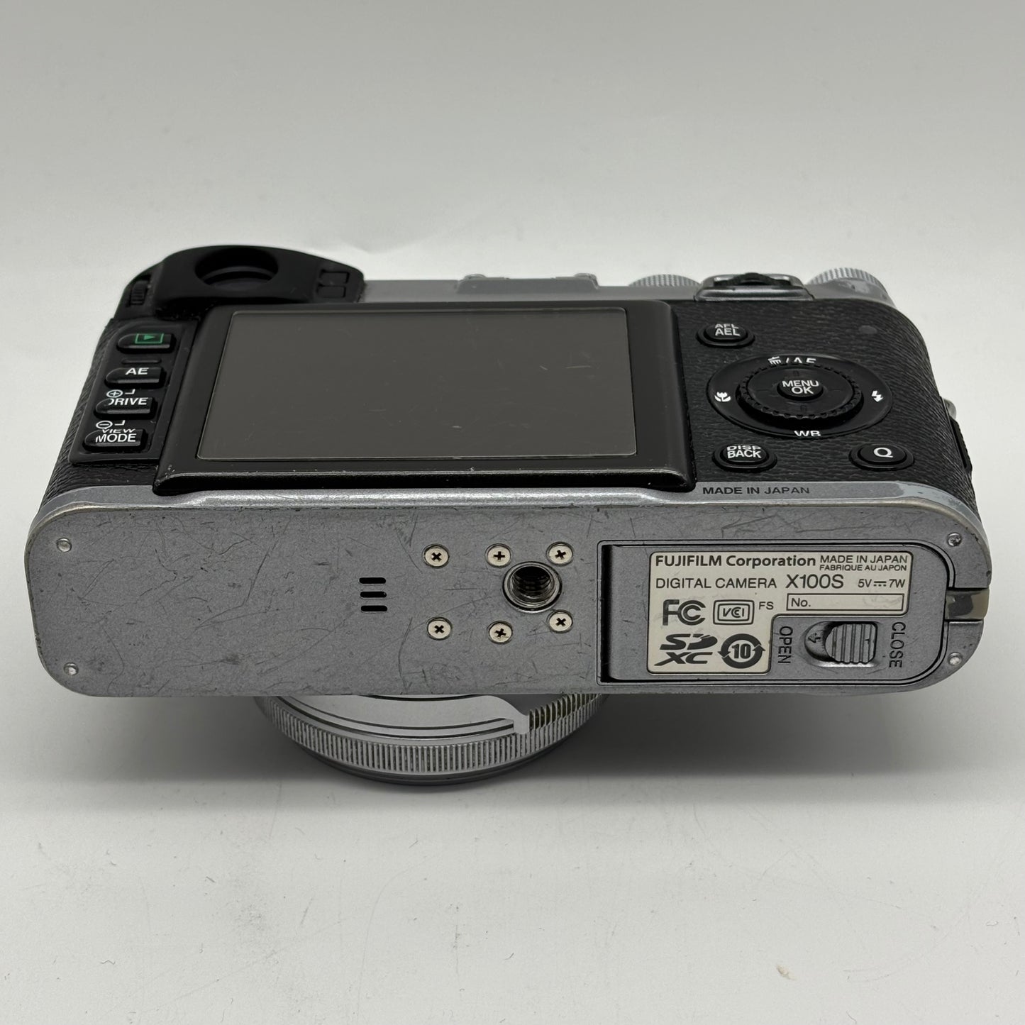 Fujifilm X100S 16.0MP Digital Camera