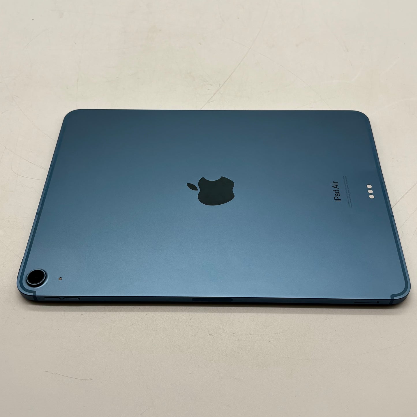 WiFi Only Apple iPad Air 5th Gen 64GB 26.5 Blue MM6U3LL/A