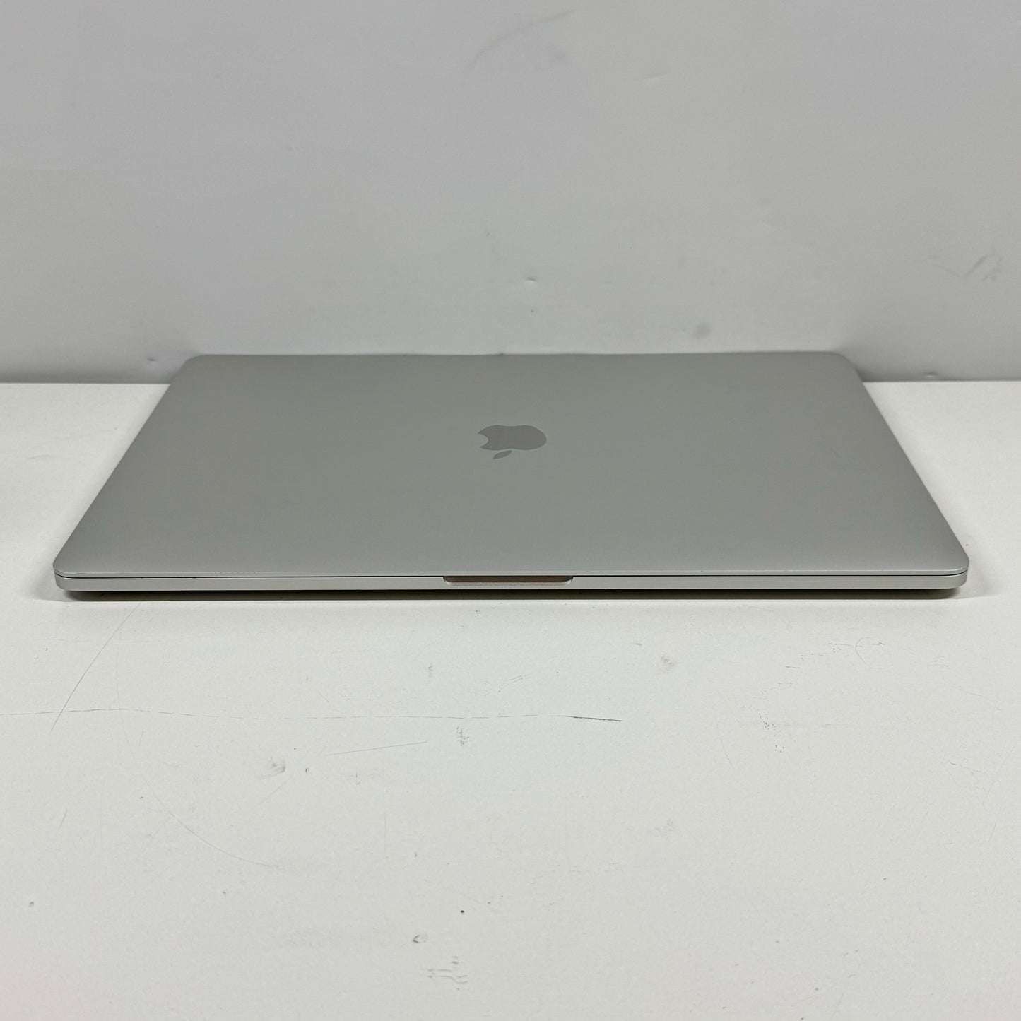 2018 Apple Macbook Pro 15" i7 2.6GHz 16GB RAM 512GB SSD Silver A1990