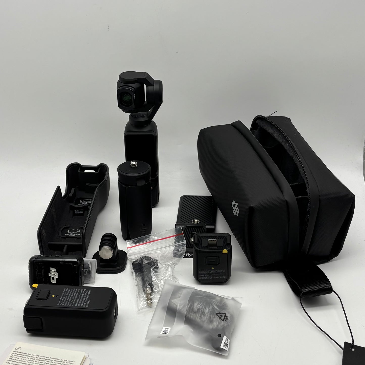 DJI Osmo Pocket 3 Creator Combo 9.4MP 3-Axis Gimbal Camera CP.OS.00000302.01