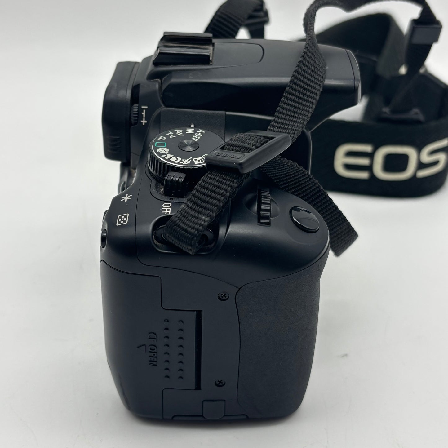 Canon EOS Rebel XTi 10.1MP Digital SLR DSLR Camera