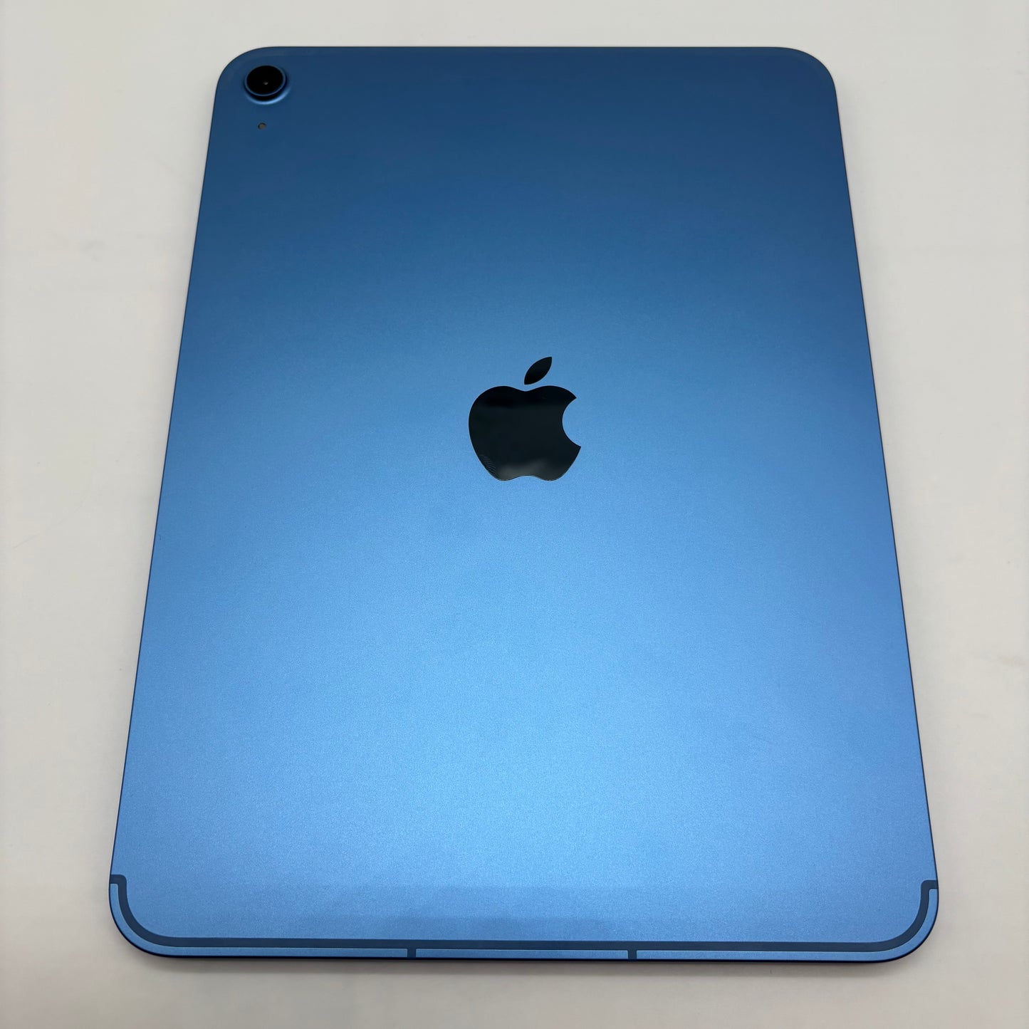 Unlocked Apple iPad 11" (A16) 128GB Blue MD7G4LL/A