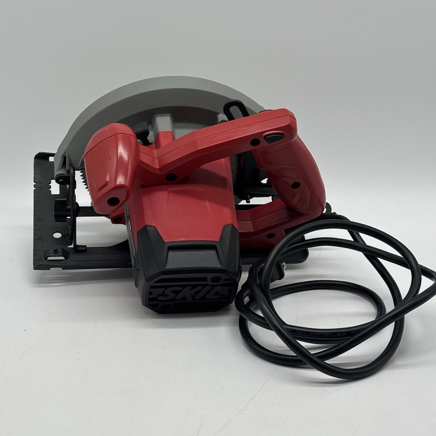 SKIL F012508000 120V 7-1/4in Circular Saw