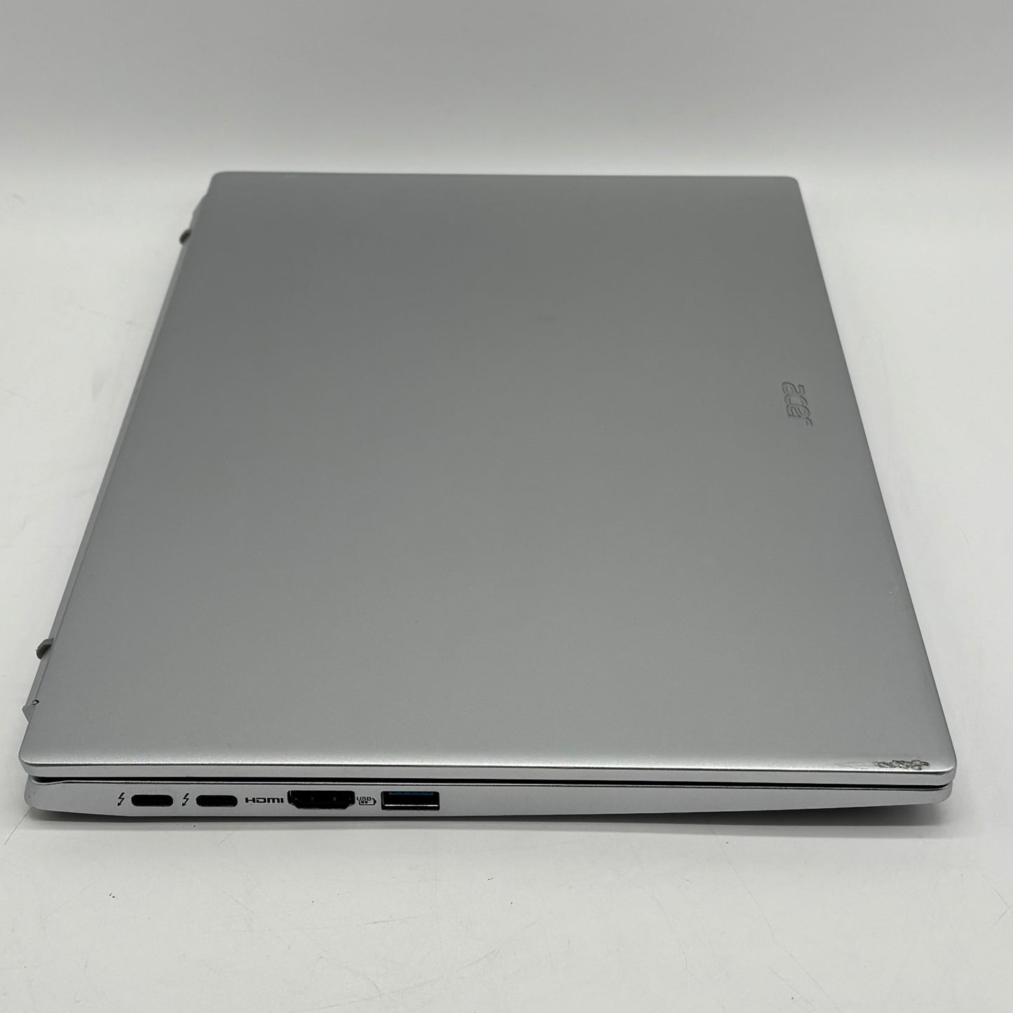 Acer Swift 3 SF314-512-52MZ 14" i5-1240P 1.7GHz 16GB RAM 512GB SSD