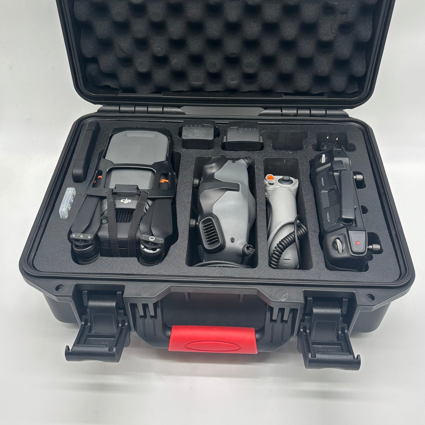 DJI Mavic 3 Pro Fly More Combo w/Goggles 2 and RC Pro Controller