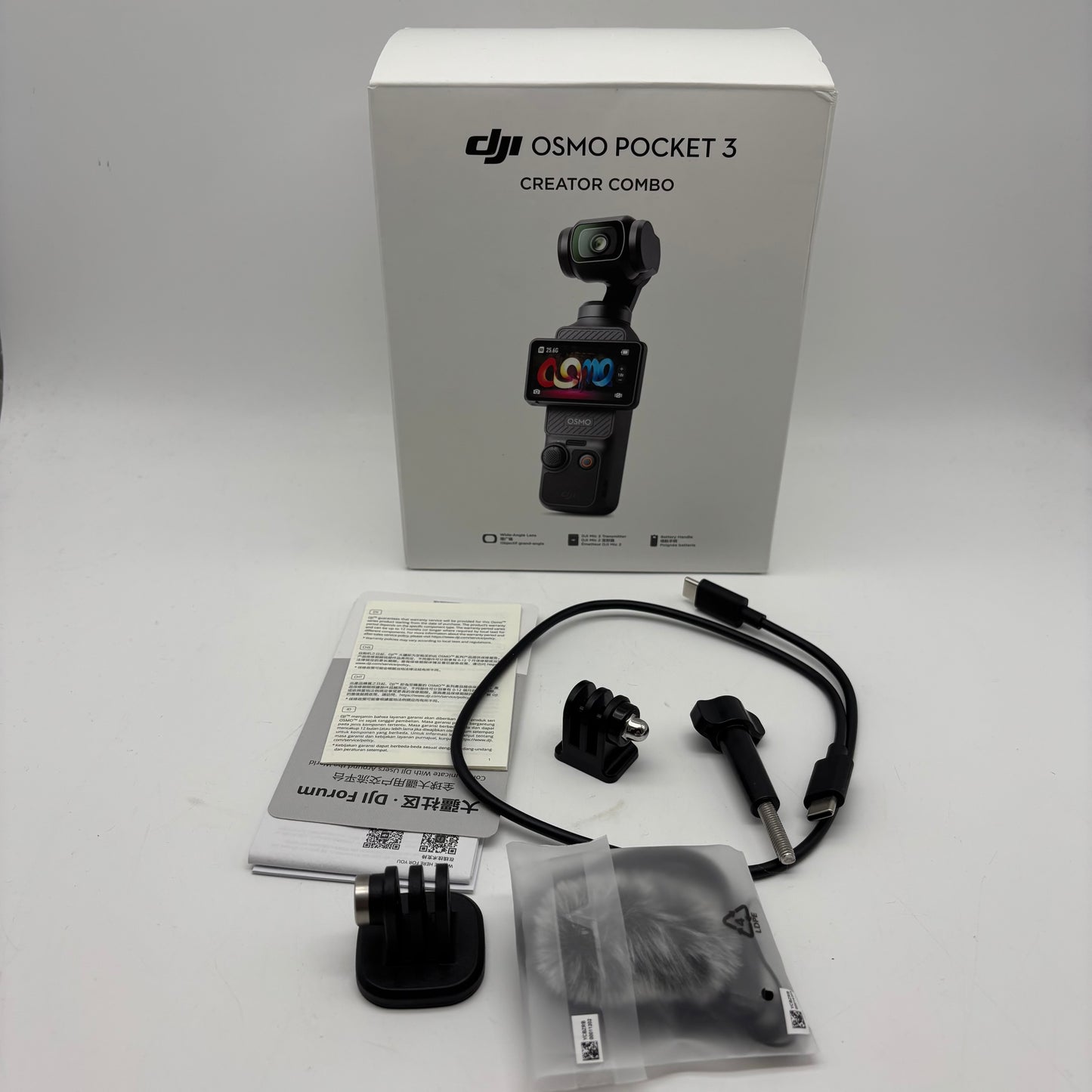 DJI Osmo Pocket 3 Creator Combo 9.4MP 3-Axis Gimbal Camera CP.OS.00000302.01