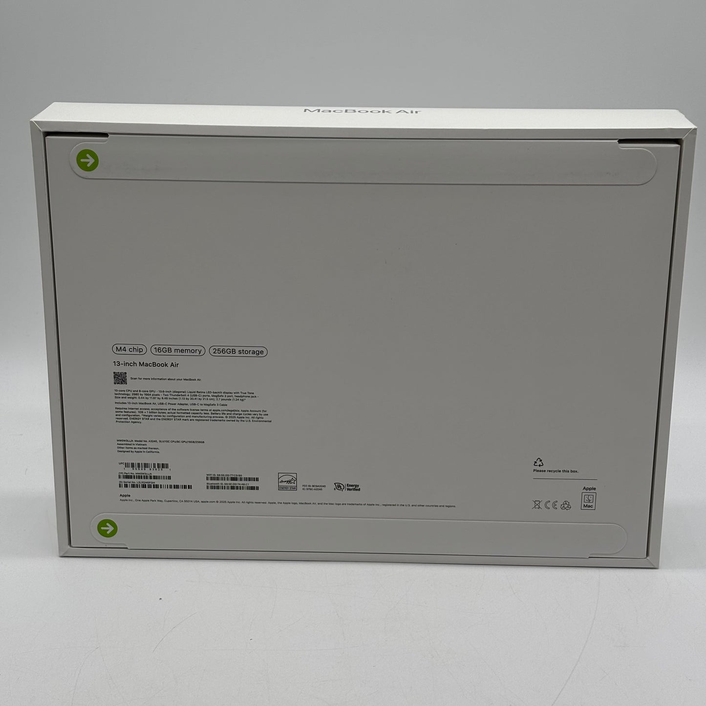 New 2025 Apple MacBook Air 13.6" M4 8 Core 4.5GHz 16GB RAM 256GB SSD A3240