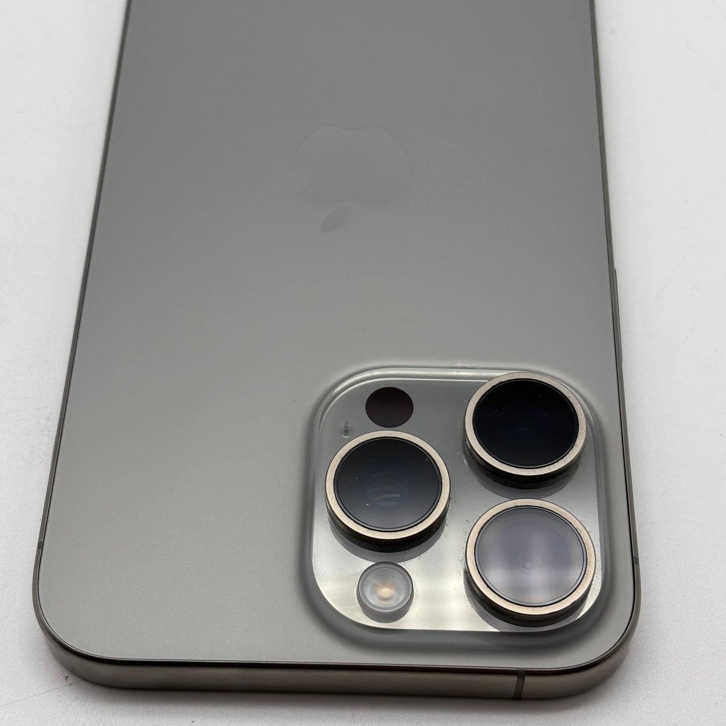 Unlocked Apple iPhone 15 Pro Max 256GB Natural Titanium NU683LL/A
