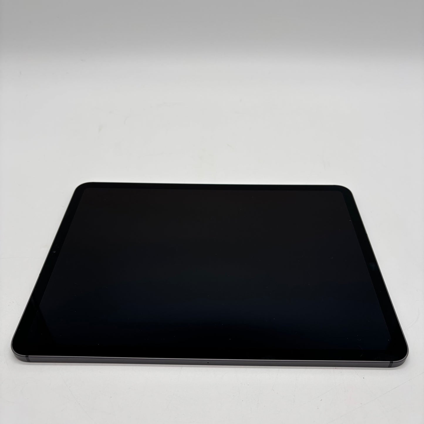 Unlocked Apple iPad Pro 11" 1st Gen 64GB Space Gray MU0P2LL/A
