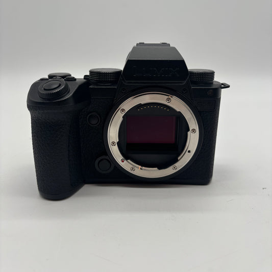 Panasonic Lumix DC-S5M2X 24.2MP Mirrorless SLR Camera