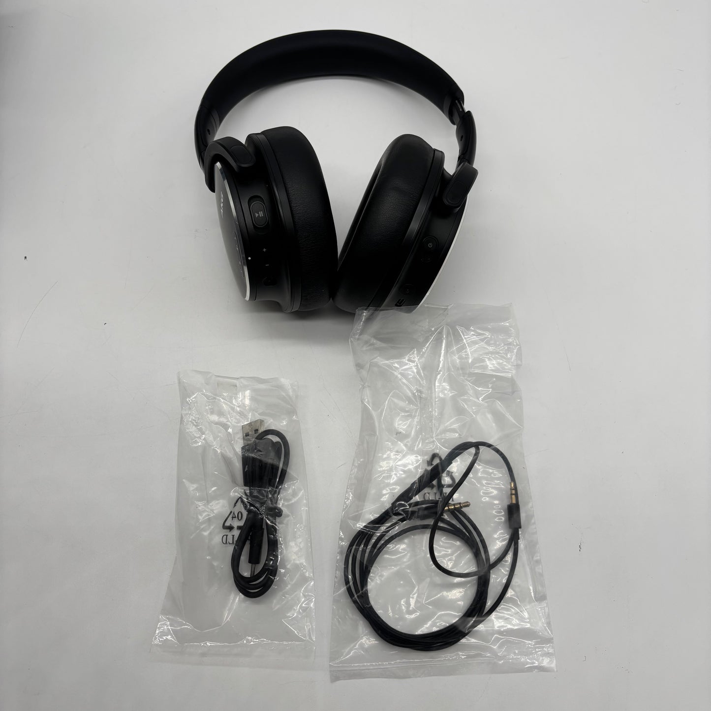 Samsung AKG Y600NC Noise Cancelling Wireless Headphones Black