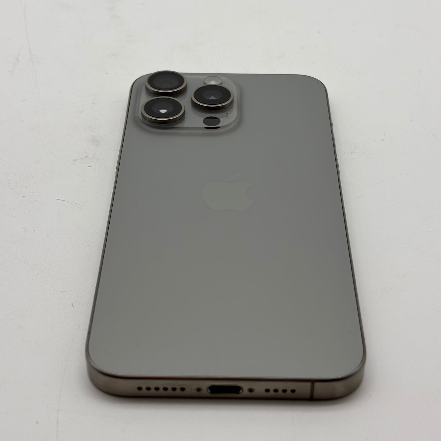 Unlocked Apple iPhone 15 Pro Max 256GB Natural Titanium NU683LL/A