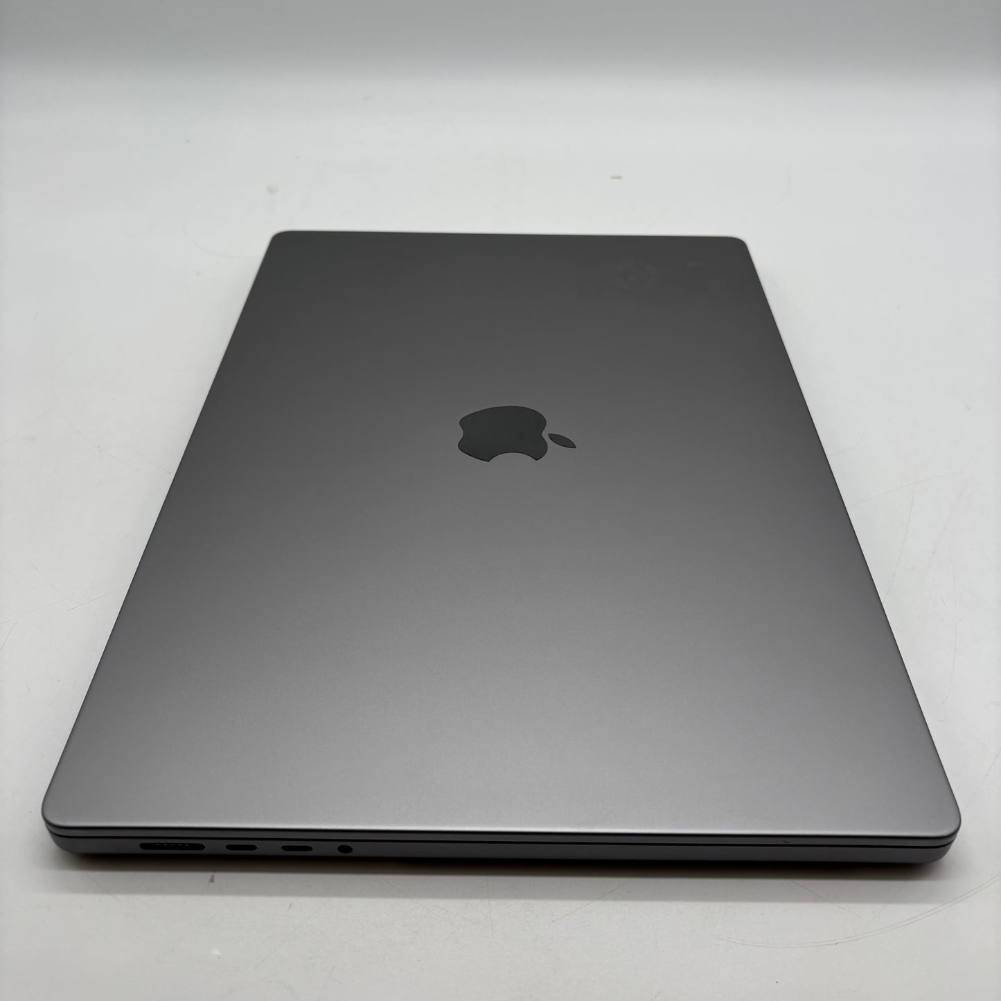 2021 Apple MacBook Pro 16" M1 Pro 16C GPU 3.2GHz 32GB RAM 1TB SSD A2485