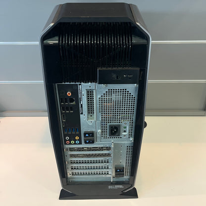 Alienware Aurora R8 AWAUR8-7608SLV-PUS Core i7-8700 3.20GHz 16GB RAM 256GB SSD 2TB SSD GeForce RTX 2080